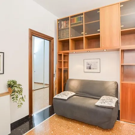 4 Bedroom Cozy In Appartement *