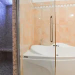 4 Bedroom Cozy In Apartament *