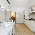 4 Bedroom Cozy In *