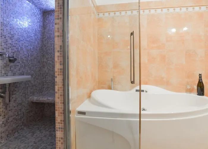 4 Bedroom Cozy In Apartman *
